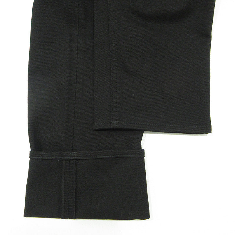 STONE ISLAND | ストーンアイランド BULL DENIM-TC Straight leg Jeans 25AW ストレートレッグボタンフライデニムパンツ ロゴワッペン付き デニムパンツ K2S15J100005 ブラック サイズ：30【三重本店】