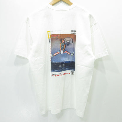 SAPEur | サプール カーゴベース スタンプ20個達成 23年 フォトプリント半袖Ｔシャツ 半袖Ｔシャツ ホワイト サイズ：L【三重本店】