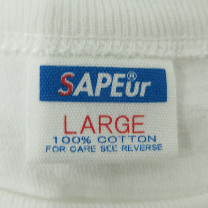SAPEur | サプール カーゴベース スタンプ20個達成 23年 フォトプリント半袖Ｔシャツ 半袖Ｔシャツ ホワイト サイズ：L【三重本店】