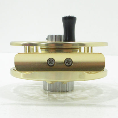 【フィッシング/釣り/釣具/リール】 M MAXIMUMCATCH MAXCATCH AVID PRO 3/5 3five【三重本店】