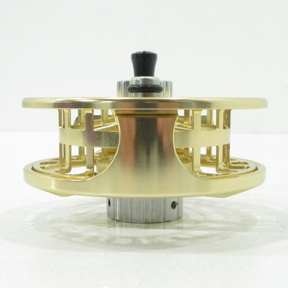 【フィッシング/釣り/釣具/リール】 M MAXIMUMCATCH MAXCATCH AVID PRO 3/5 3five【三重本店】