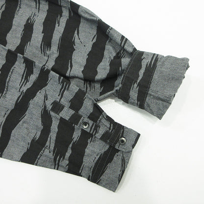 NEIGHBORHOOD | ネイバーフッド CAMO PATTERN CHAMBRAY SHIRT カモパターンシャンブレーシャツ ロゴワッペン総柄長袖シャツ 半袖シャツ 261TSNH-SHM10 グレー×ブラック サイズ：XL【三重本店】