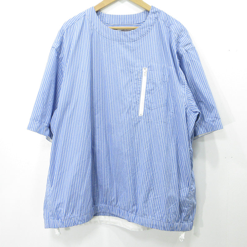 Sacai | サカイ COTTON PULLOVER SHIRT コットンプルオーバーシャツ 24SS 総柄肩ボタン胸ポケット付き半袖シャツ ストライプ柄 半袖Ｔシャツ 24-03406M ブルー サイズ：4【三重本店】