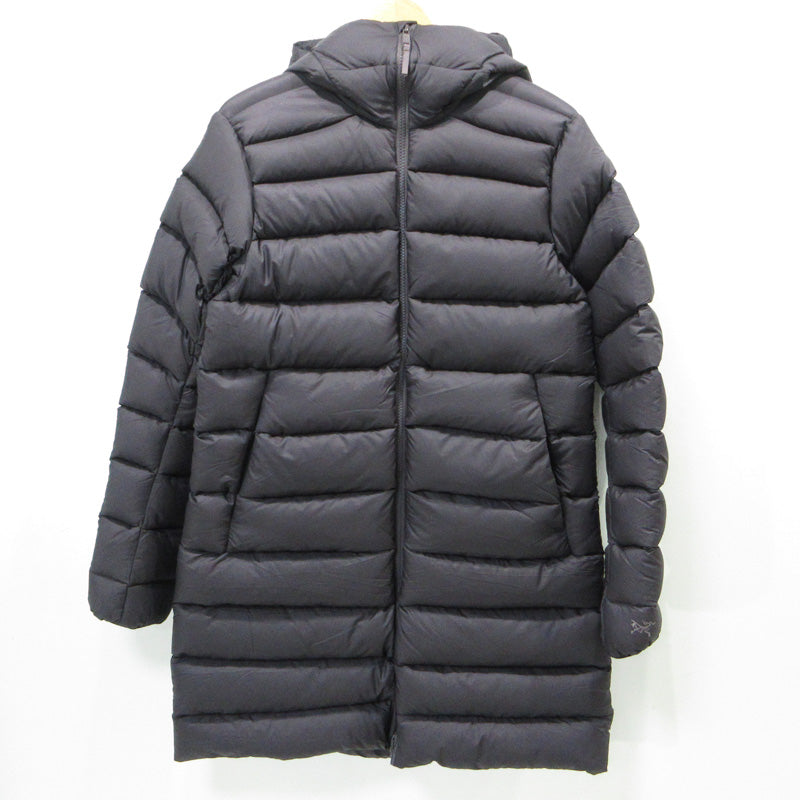 ARC'TERYX | アークテリクス SEYLA COAT セイラコート ロゴプリントナイロンダウンジャケット ダウンジャケット 24103-119193 ブラック系(Whiskey Jack) サイズ：M【三重本店】
