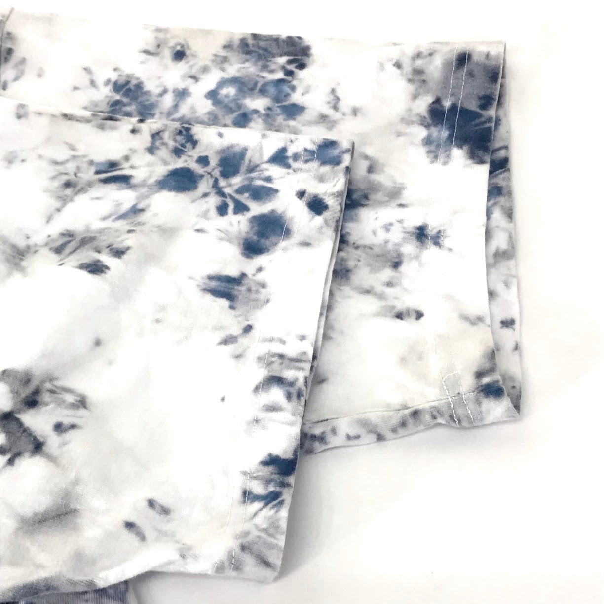 LIBERAIDERS | リベレイダース BE HERE NOW TIE-DYE TEE destination unknown タイダイ柄 半袖Ｔシャツ ホワイト×ブルー サイズ：XL【倉吉店】【代金引換不可・日時指定不可】【ポスト投函】