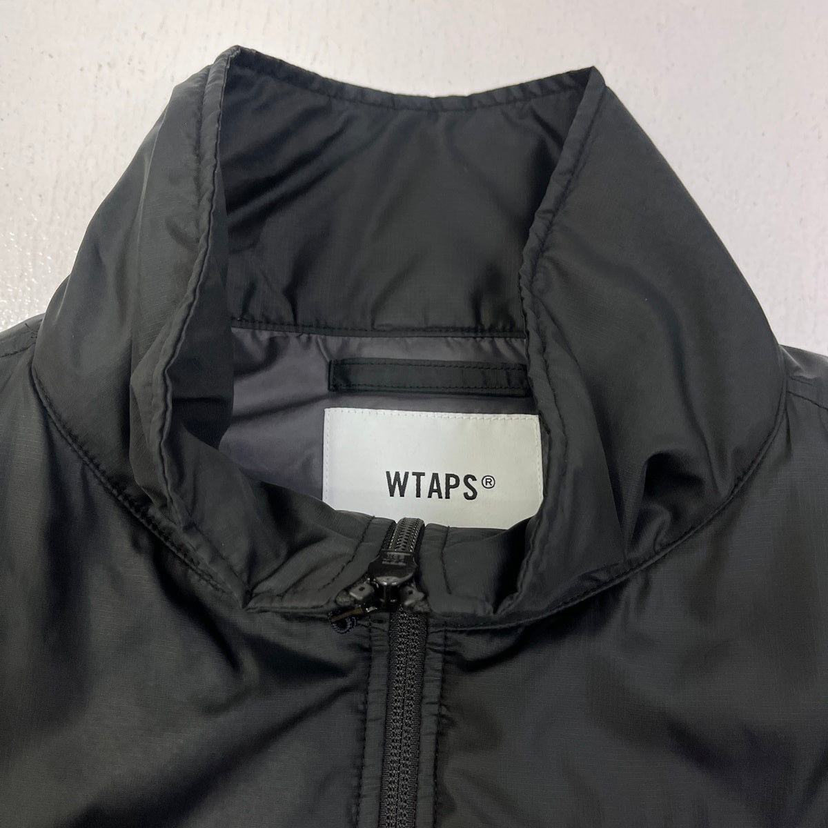 W)TAPS | ダブルタップス TRACK PADDED JACKET POLY. RIPSTOP. PROTECT 23AW 中綿ジャケット 232BRDT-JKM08 ブラック サイズ：4【加古川店】