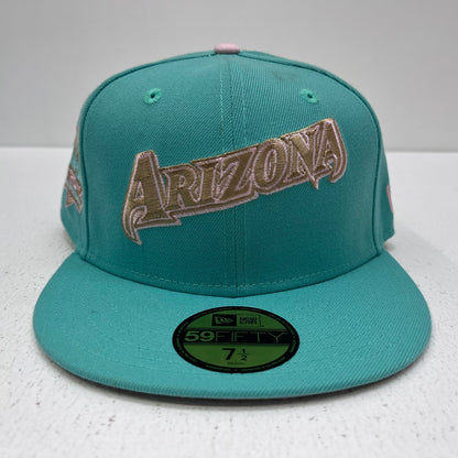 NEW ERA | ニューエラ 7 1/2 (59.6cm) ARIZONA DIAMOND BACKS 海外別注 2001WORLD SERIES キャップ 59FIFTY ライトグリーン【加古川店】