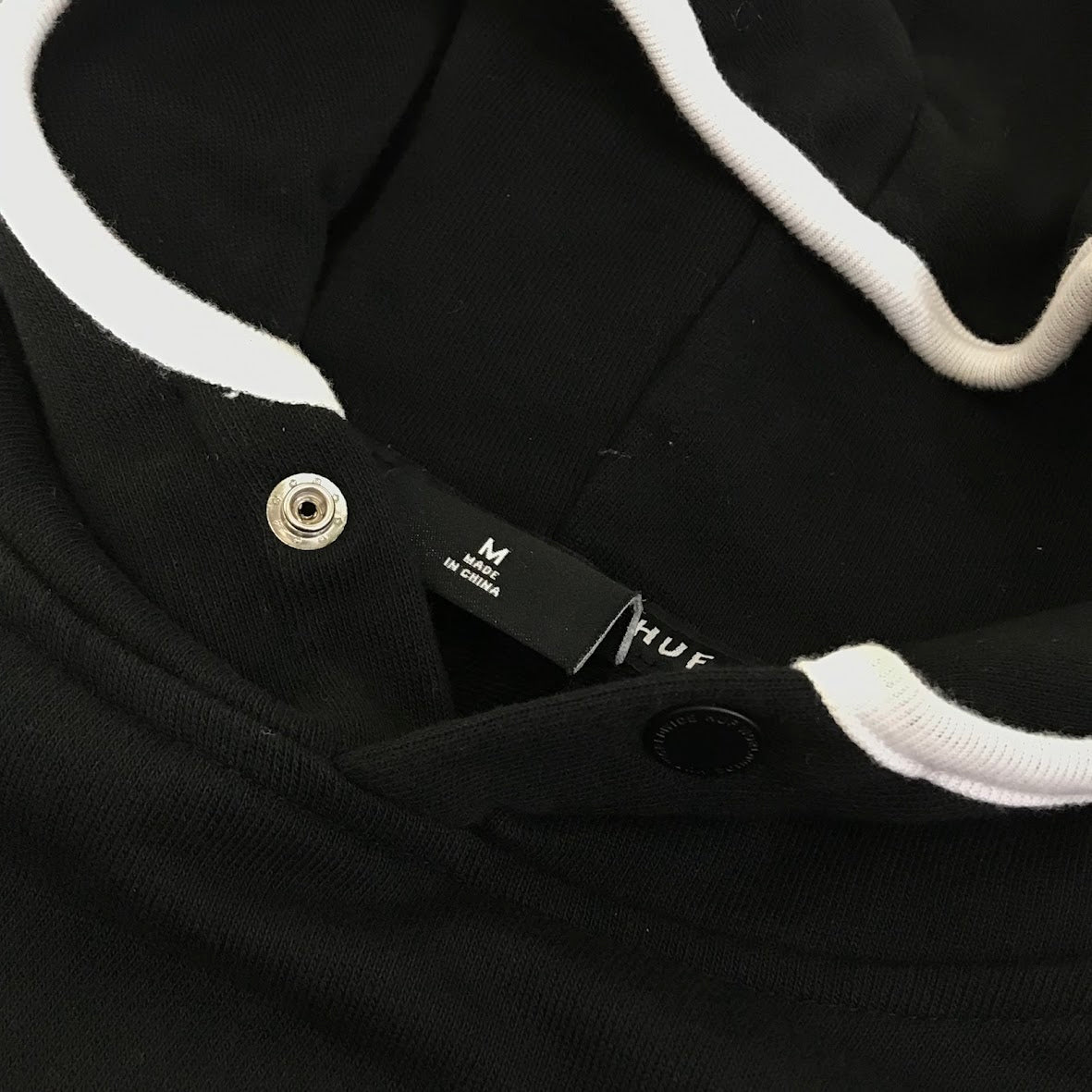 HUF | ハフ SUMMIT FRENCH TERRY P/O HOODIE プルオーバーパーカー パーカー FL00065 ブラック サイズ：M【倉吉店】