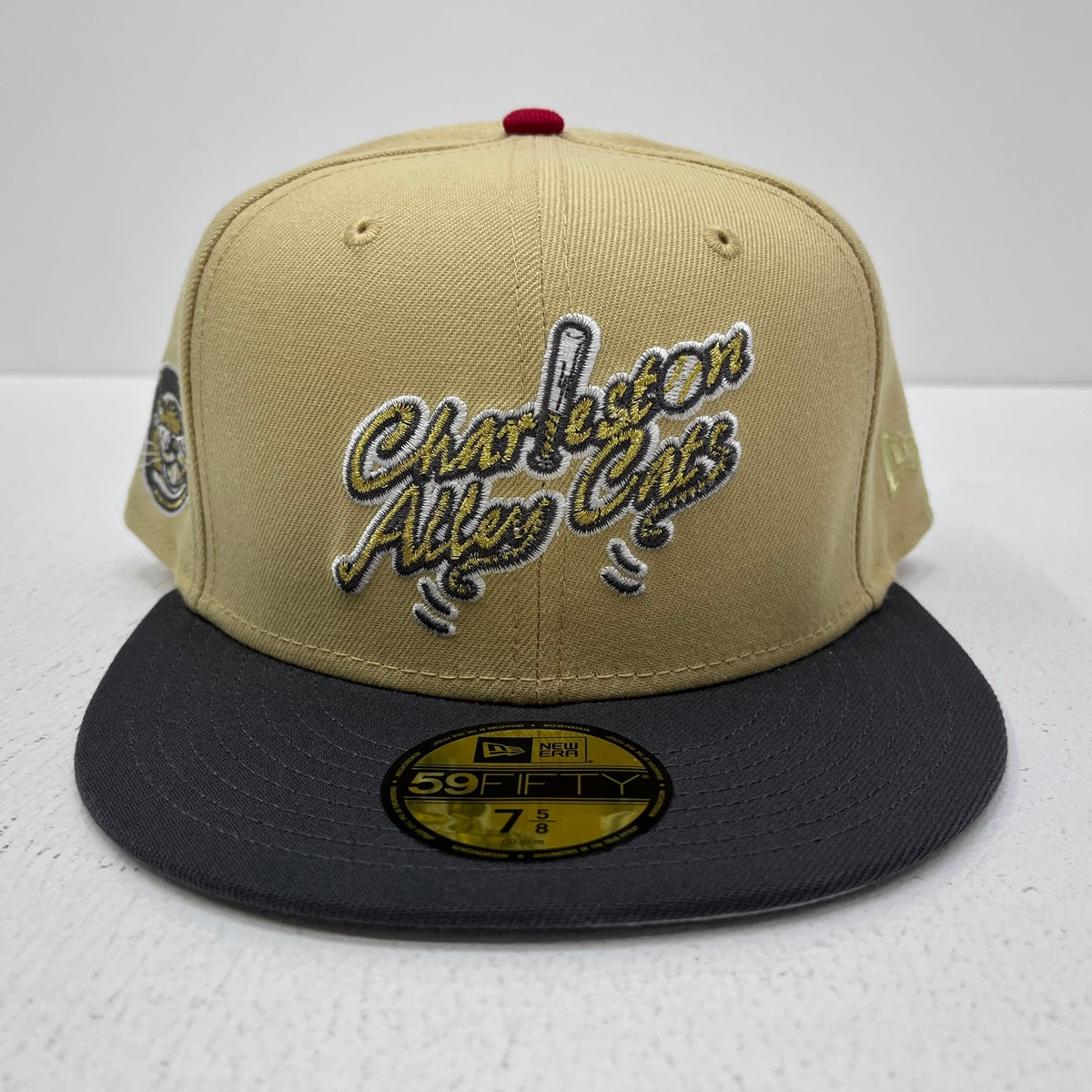 NEW ERA | ニューエラ 7 5/8 (60.6cm) CHARLESTON ALLEY CATS 海外別注 キャップ 59FIFTY ベージュ【加古川店】