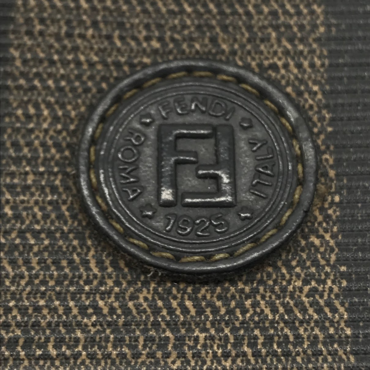 FENDI | フェンディ 二つ折り財布 2135-01445-04S ブラウン【倉吉店】