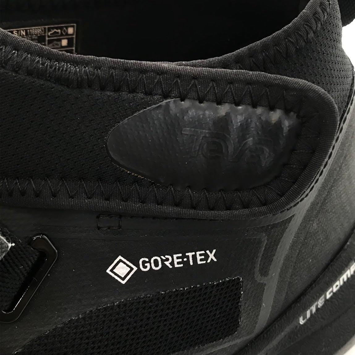 Teva | テバ M TRAILWINDER MID GTX スニーカー 1169953 ブラック 27cm【倉吉店】