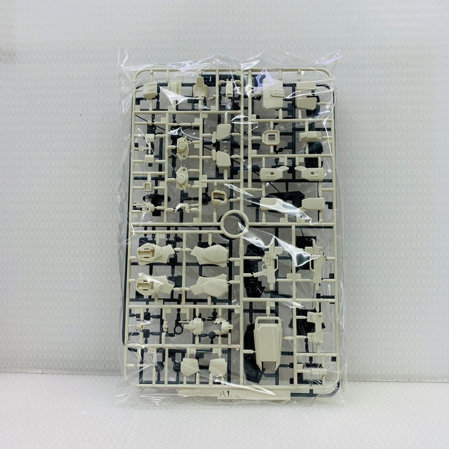 [Used] 1/144 HGUC RX-79[G]Ez-8 Gundam Ez8 "Mobile Suit Gundam: The 08th MS Team"