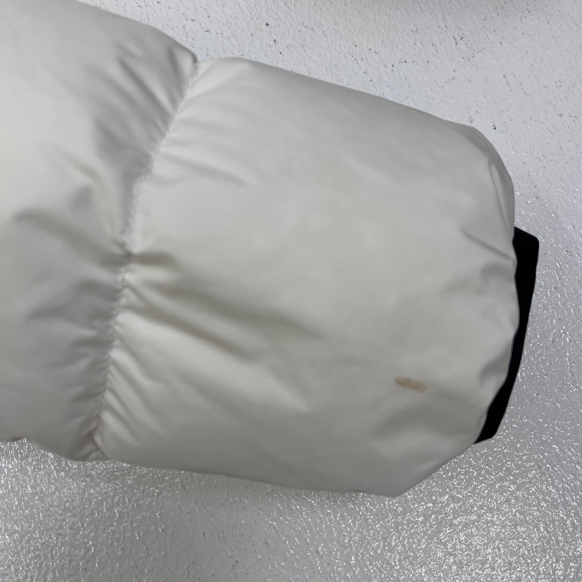 MONCLER | モンクレール montcla giubbotto 21aw ダウンジャケット g20911a00144 ホワイト【加古川店】
