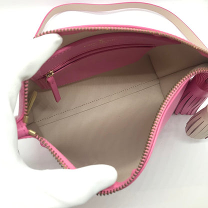 kate spade NEW YORK | ケイトスペードニューヨーク レザー タッセルチャーム付き Foster Court Pepper ショルダーバッグ WKRU3831 ピンク【倉吉店】