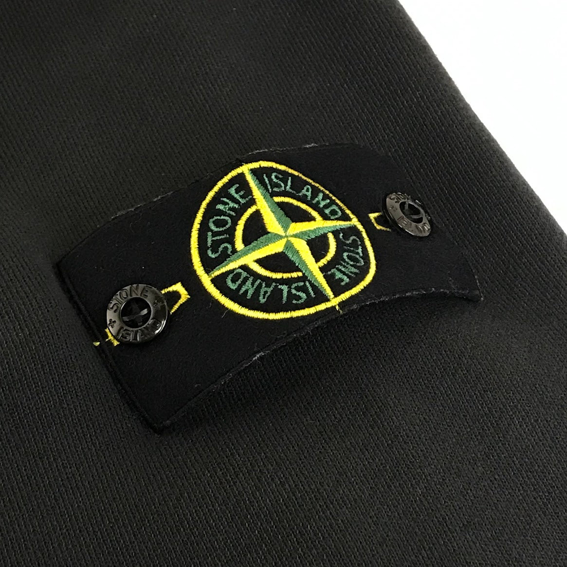 STONE ISLAND | ストーンアイランド FELPA プルオーバー クルーネックスウェット スウェット 811561241 ブラック サイズ：L【倉吉店】