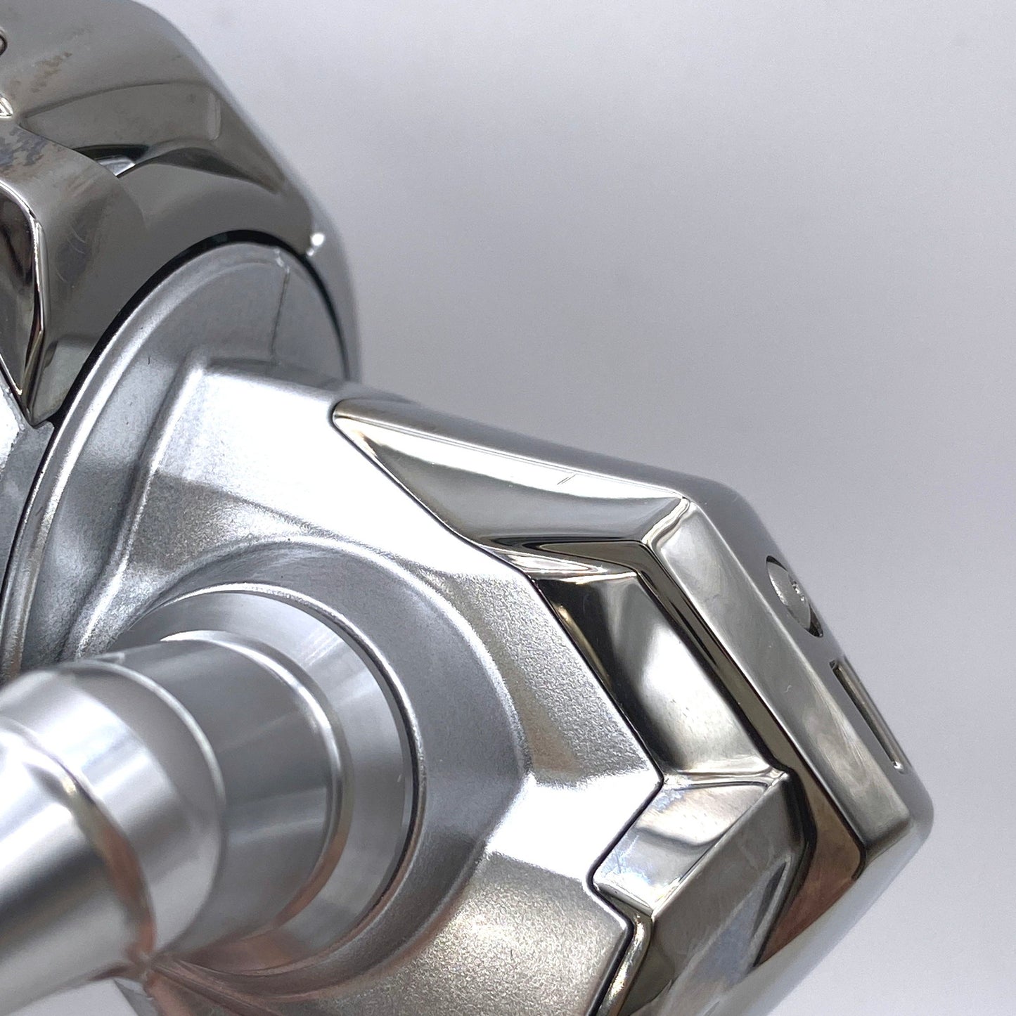 【フィッシング/釣り/釣具/リール】 Shimano シマノ 23 STRADHIC ストラディック C2500 SXG