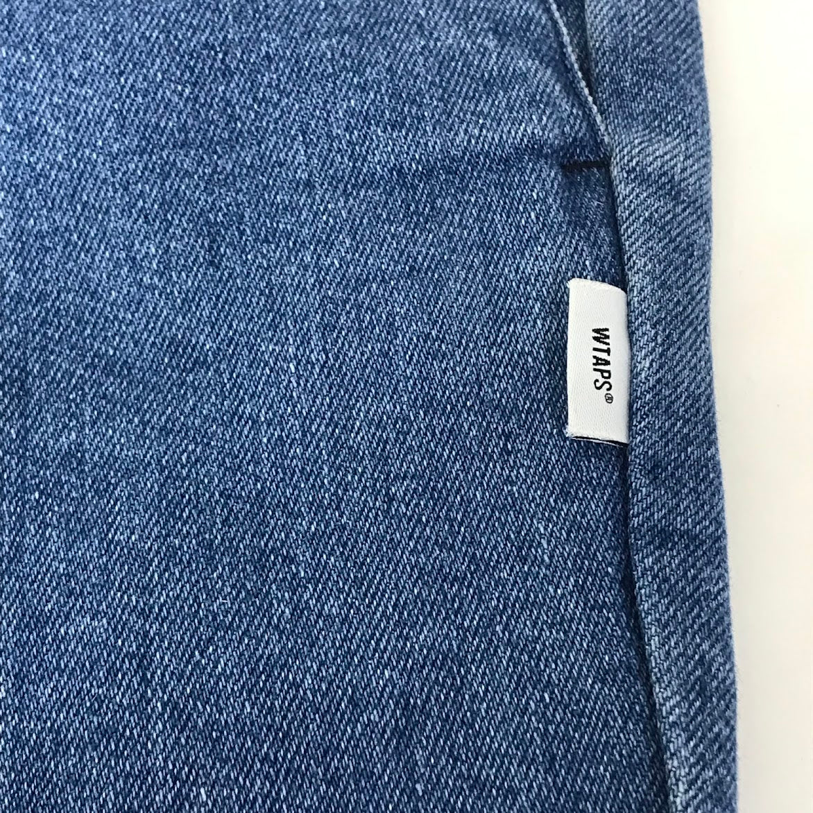 W)TAPS | ダブルタップス 22SS TROUSERS COTTON DENIM デニムパンツ 221WVDT-PTM04 ブルー サイズ：4【倉吉店】
