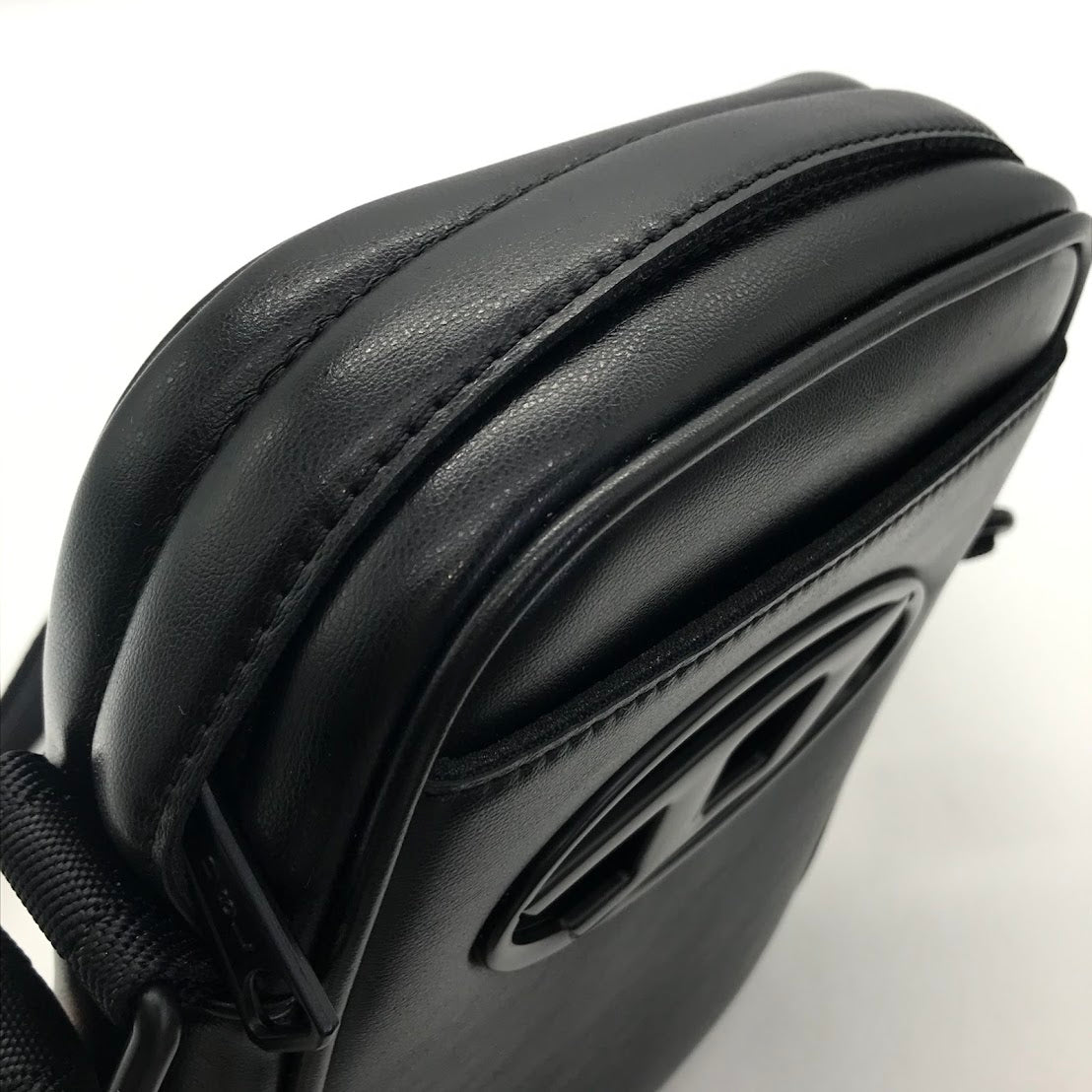 DIESEL | ディーゼル Holi D Crossbody ショルダーバッグ X10260 P5925 ブラック【倉吉店】