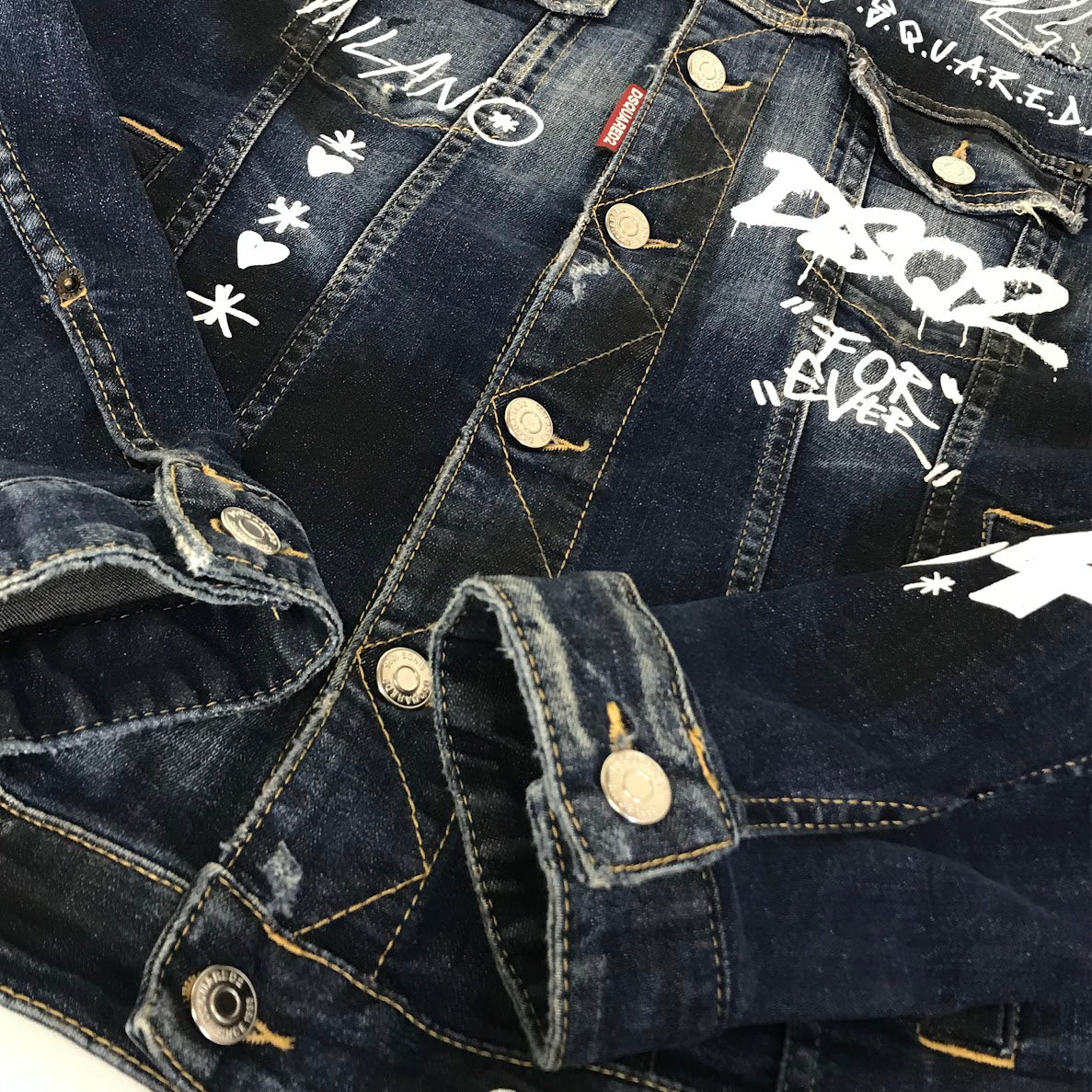 DSQUARED2 | ディースクエアード DARK GRAFFITI WASH DENIM JACKET デニムジャケット デニム S74AM1249 S30685 インディゴ サイズ：48【倉吉店】