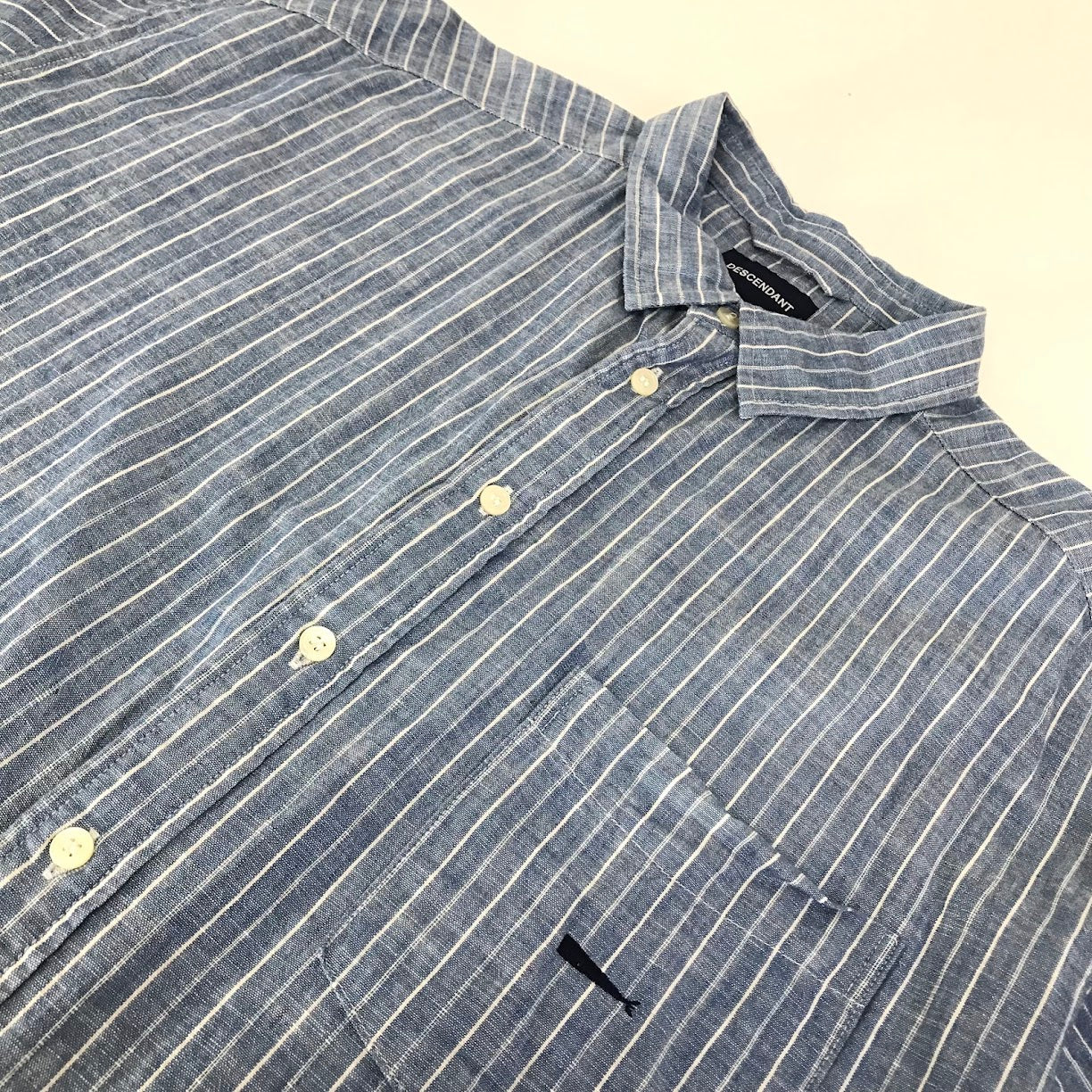 DESCENDANT | ディセンダント KENNEDYS CHAMBRAY ストライプ柄 半袖シャツ ブルー サイズ：3【倉吉店】