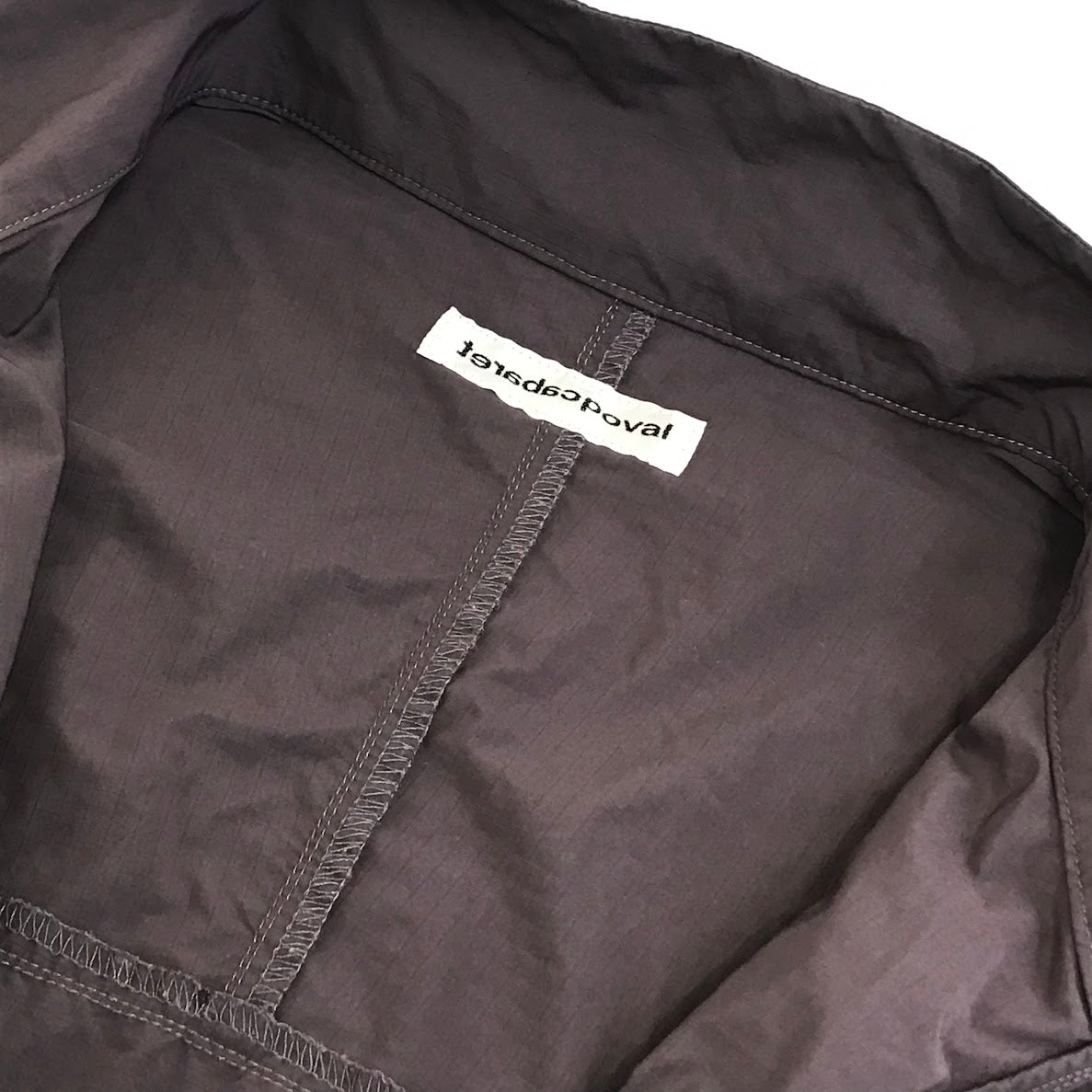 Cabaret Poval｜キャバレー ポヴァール　UTILITY PULLOVER ナイロンジャケット 24W-PVA-0T04 チャコールグレー サイズ：L【倉吉店】