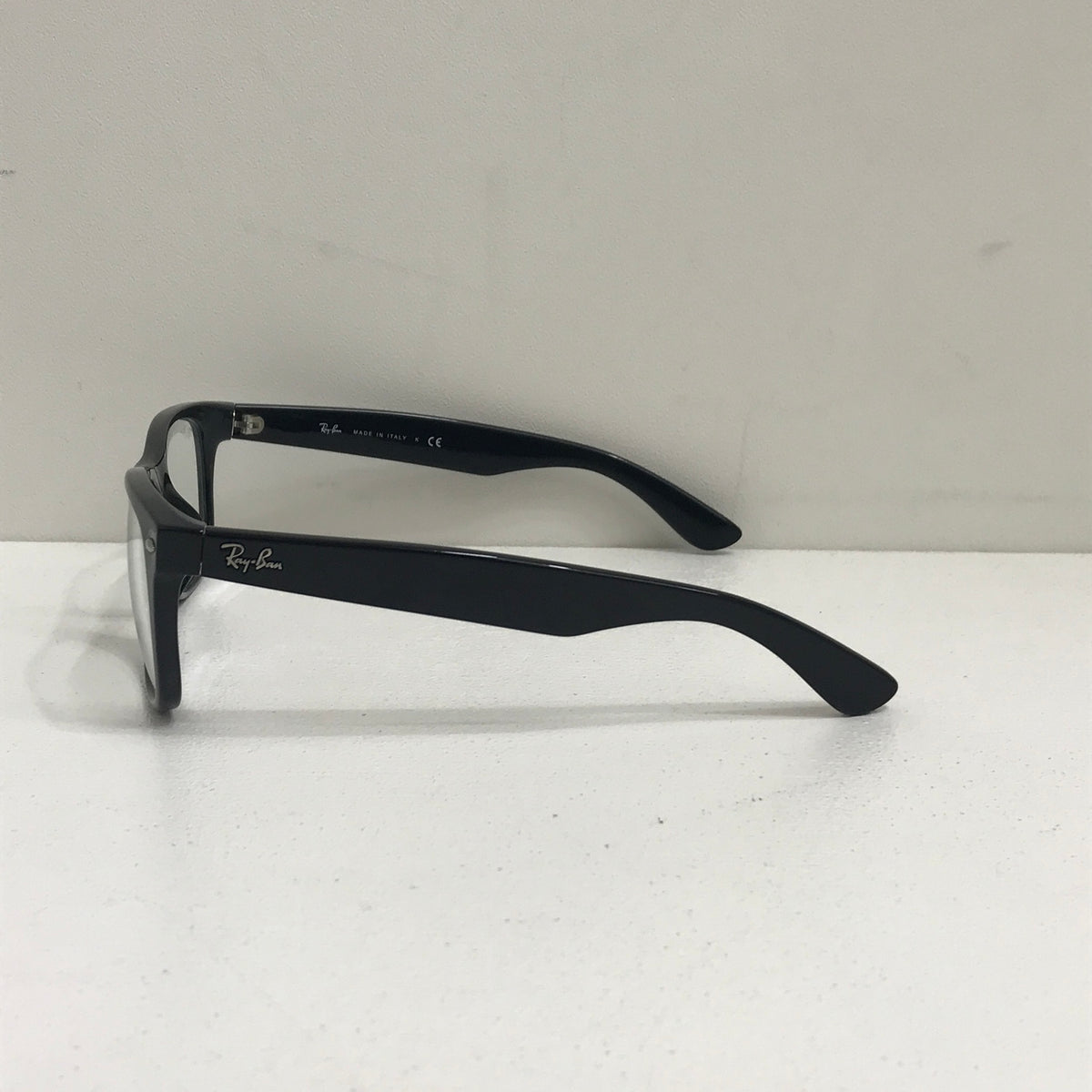 RAY BAN | レイバン New Wayfarer サングラス RB 2132-F ブラック【加古川店】