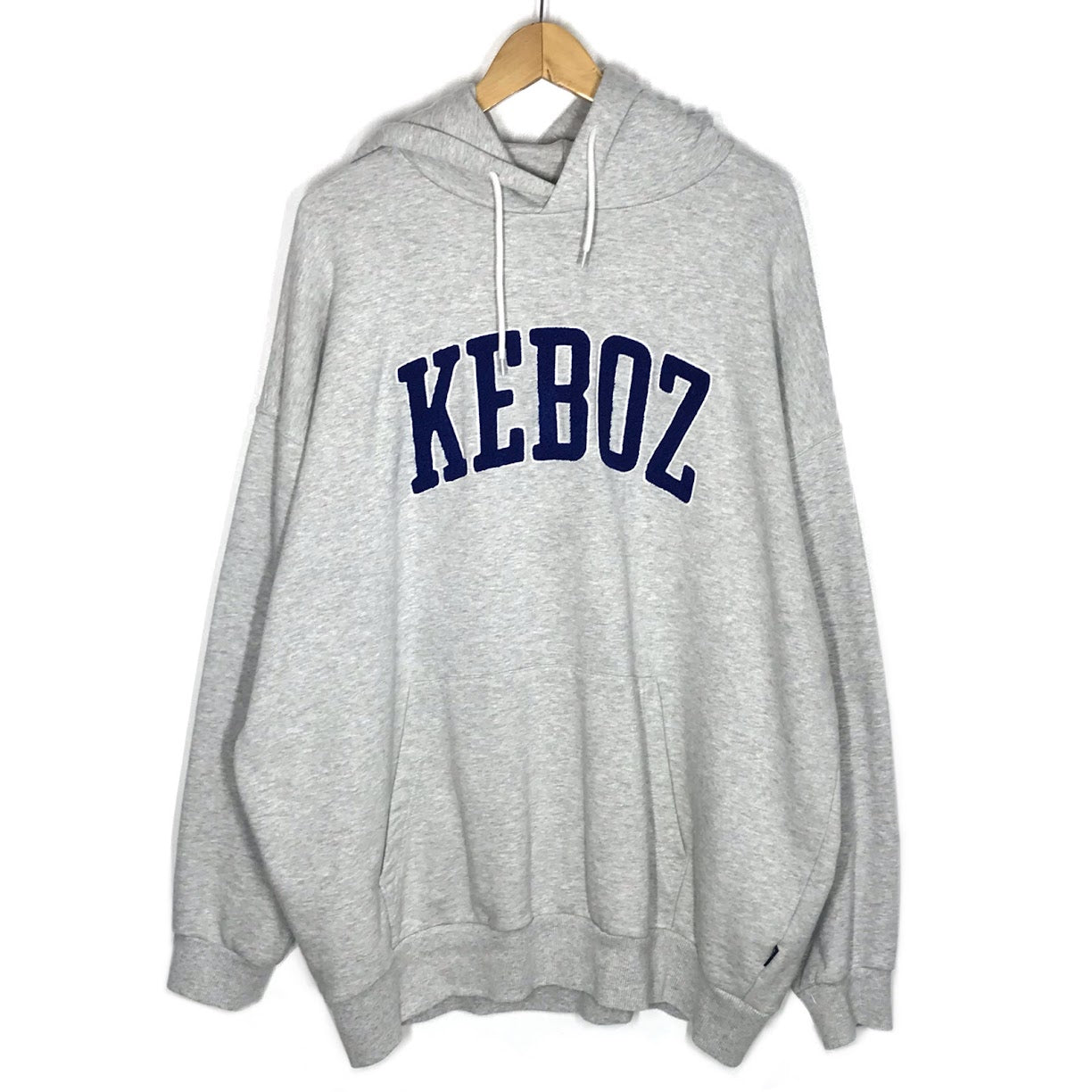 KEBOZ | ケボズ カレッジロゴ プルオーバーパーカー パーカー グレー サイズ：L【倉吉店】