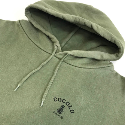 COCOLO BLAND | ココロブランド ロゴグラフィック プルオーバーパーカー パーカー カーキ サイズ：XXL【倉吉店】