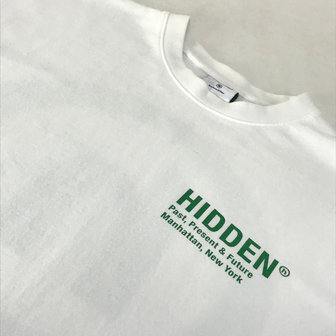 HIDDENNEW YORK｜ヒドゥン ニューヨーク　ロゴグラフィック 半袖Ｔシャツ ホワイト サイズ：M【倉吉店】