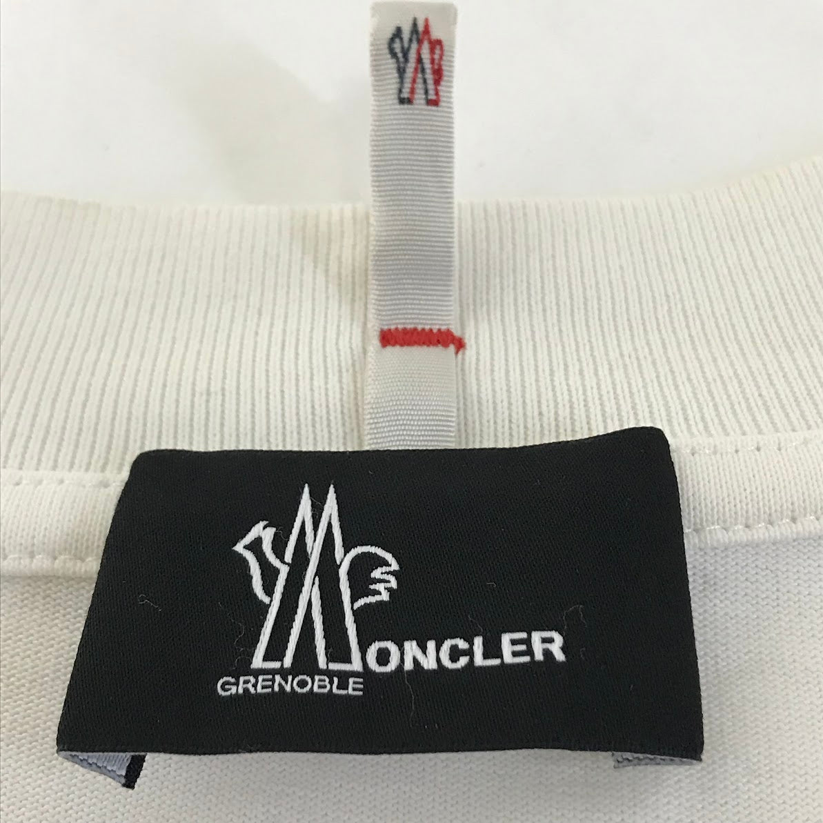 MONCLER | モンクレール 22AW GRENOBLE グルノーブル 長袖Ｔシャツ H20978D00002 83927 ホワイト サイズ：L【倉吉店】