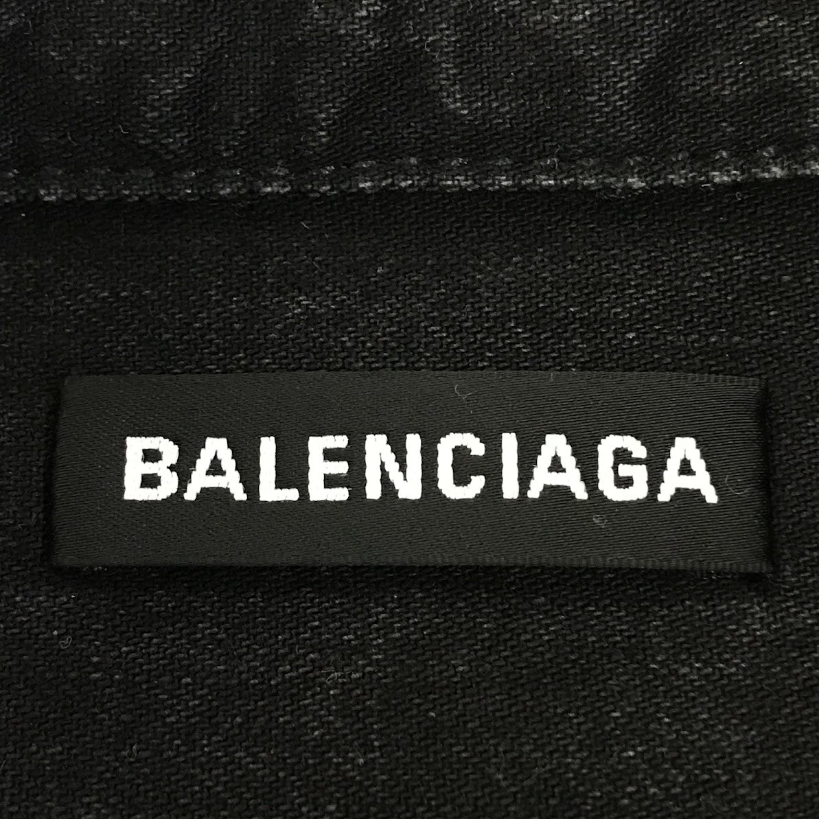 BALENCIAGA | バレンシアガ Rear Printed Denim Shirt バックロゴ デニムシャツ 長袖シャツ 571365 TBP19 ブラック サイズ：37【倉吉店】