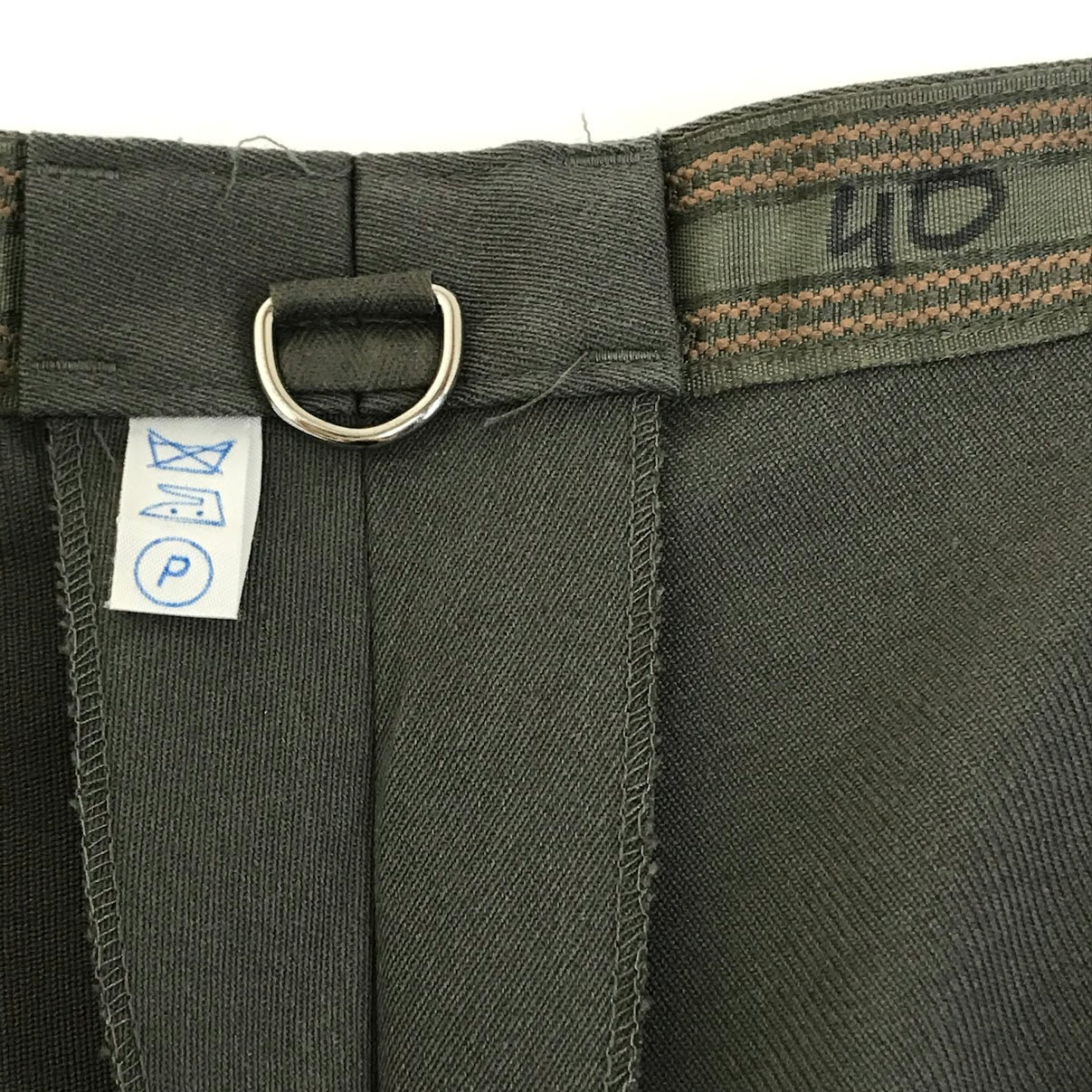 MILITARY衣料 | ミリタリーイリョウ 東ドイツ軍 ライディングパンツ パンツ カーキ サイズ：56【倉吉店】