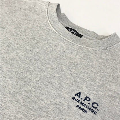 A.P.C | アーペーセー ワンポイントロゴ刺繍 スウェット グレー(ロゴ刺繍：ネイビー) サイズ：M【倉吉店】