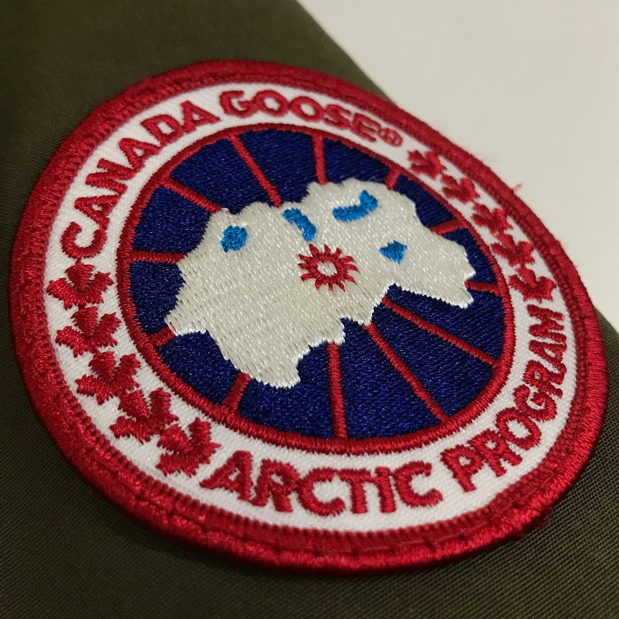 CANADA GOOSE | カナダグース RUSSELL PARKA ラッセルパーカ ダウンジャケット 2301JM カーキ サイズ：M【倉吉店】