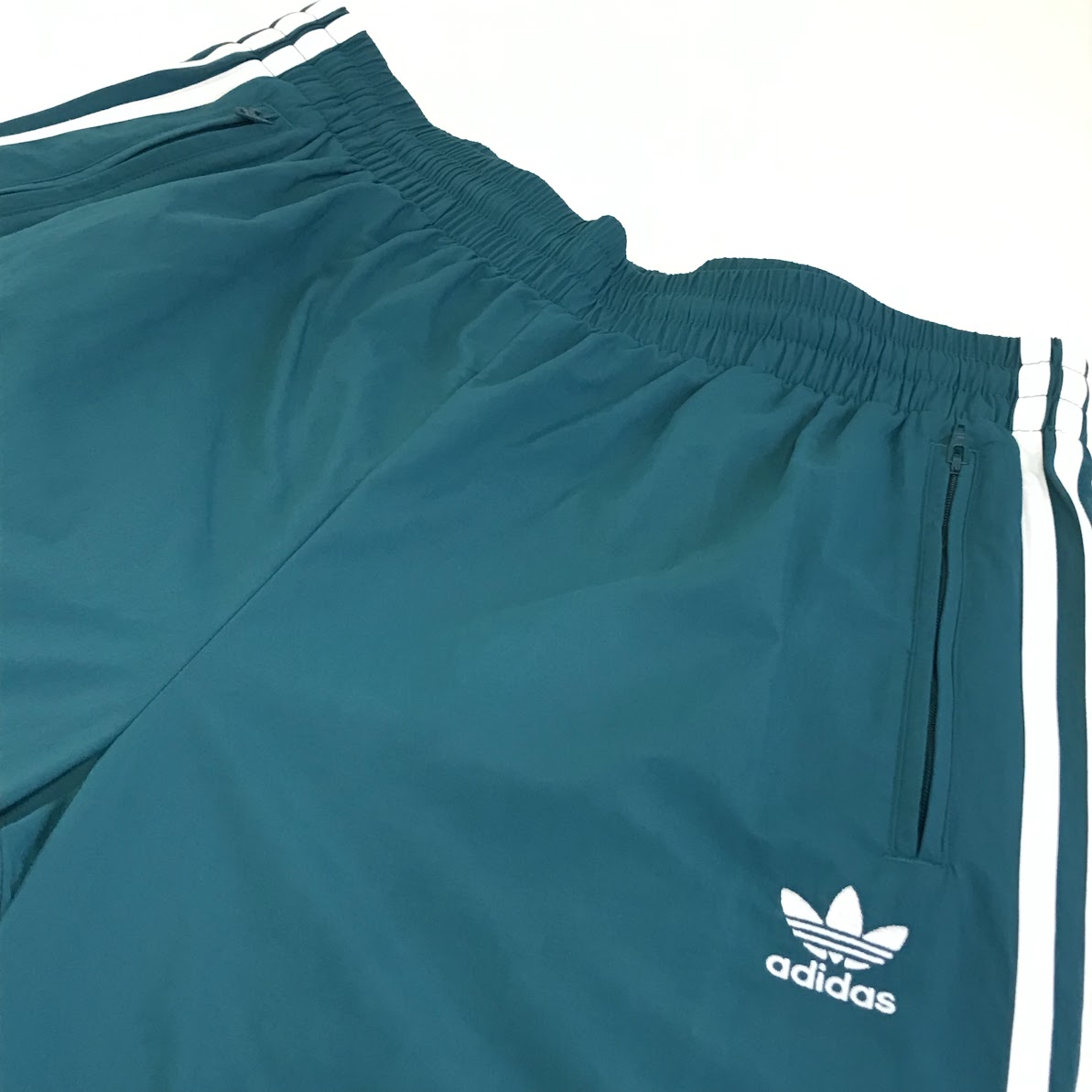 adidas Originals | アディダスオリジナルス WOVEN FIREBIRD TRACK PANTS トラックパンツ パンツ IZ3060 グリーン サイズ：L【倉吉店】