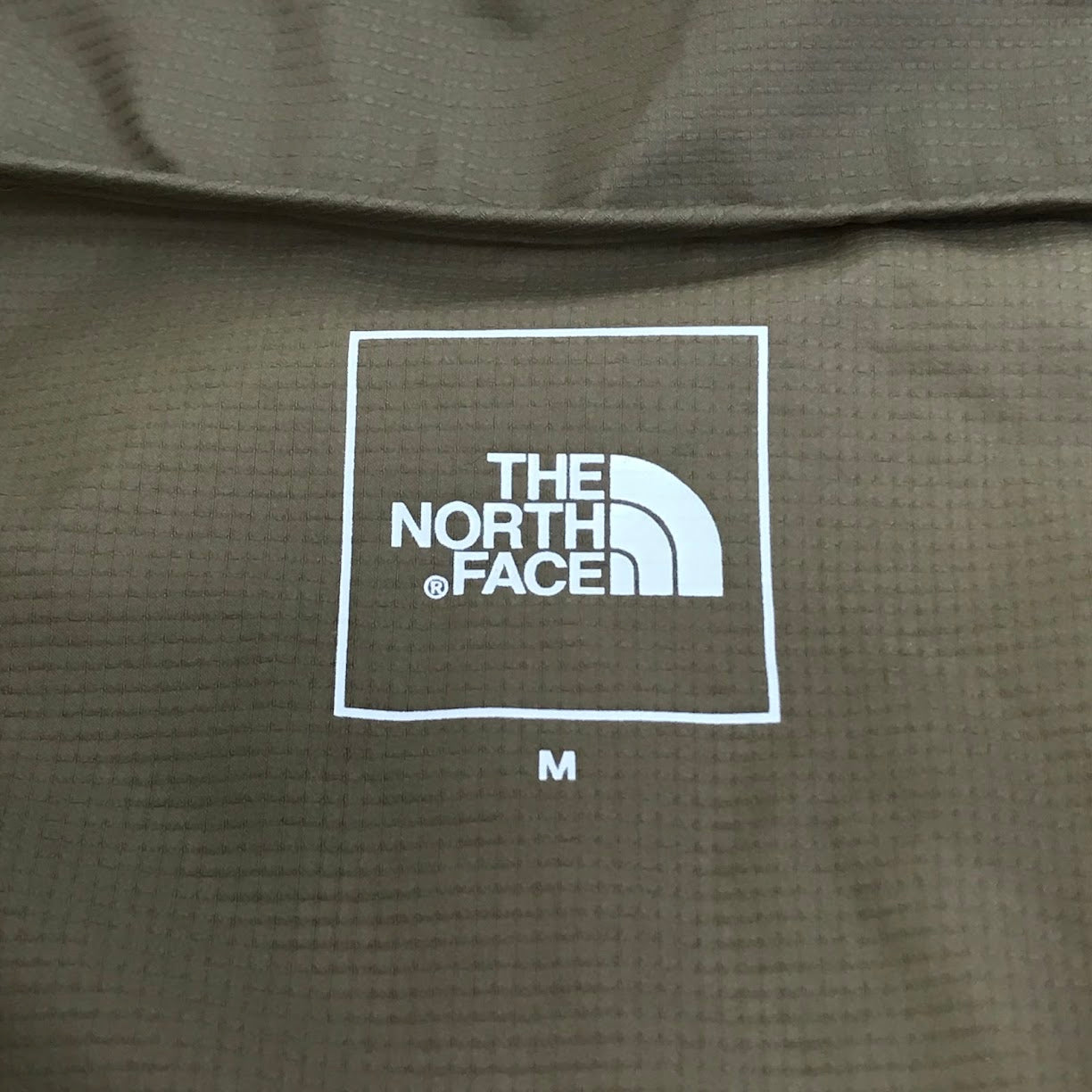 THE NORTH FACE | ザ・ノースフェイス SWALLOWTAIL HOODIE ナイロンジャケット マウンテンパーカー NPW22202 ベージュ サイズ：M【倉吉店】