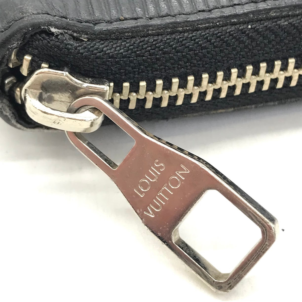 LOUIS VUITTON | ルイ・ヴィトン エピ ジッピーオーガナイザー ラウンドファスナー長財布 長財布 M63852 ブラック【倉吉店】