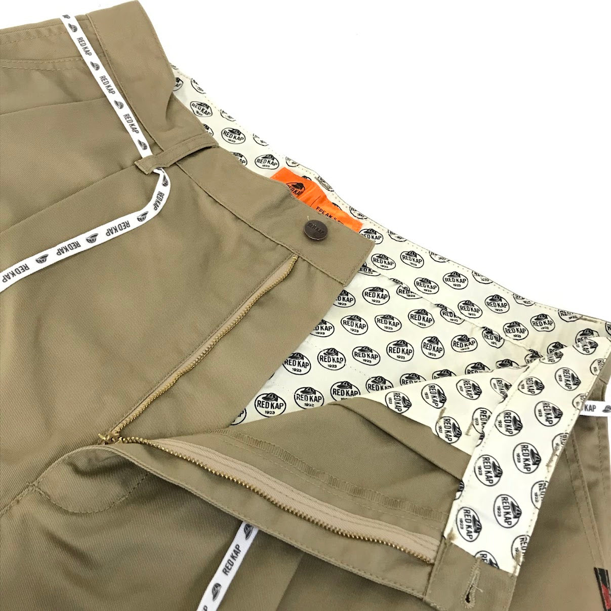 RED KAP | レッドキャップ TUCK WIDE BAGGY SHORTS タックワイドバギーショーツ ハーフパンツ ショートパンツ 261-1480 ベージュ サイズ：L【倉吉店】