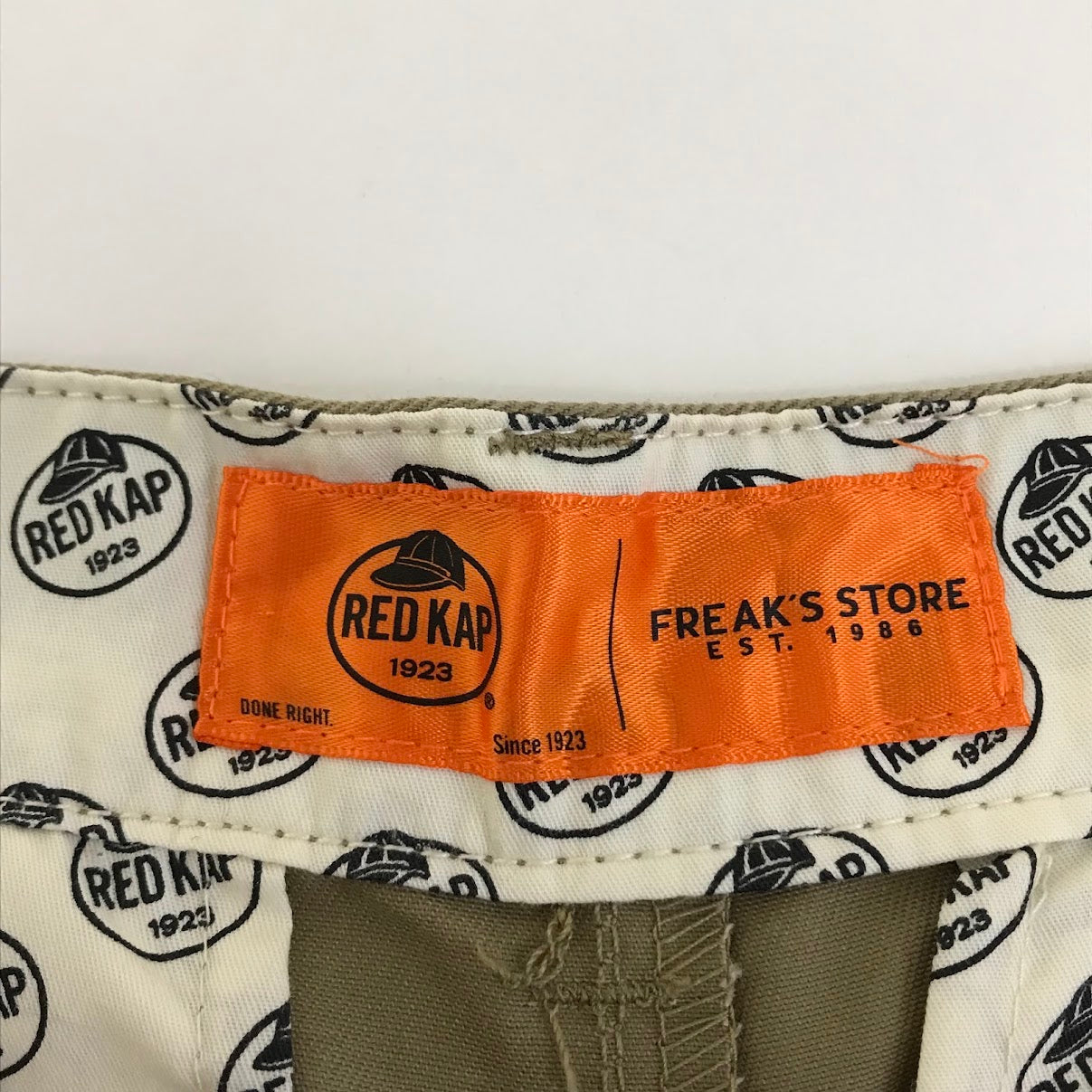 RED KAP | レッドキャップ TUCK WIDE BAGGY SHORTS タックワイドバギーショーツ ハーフパンツ ショートパンツ 261-1480 ベージュ サイズ：L【倉吉店】