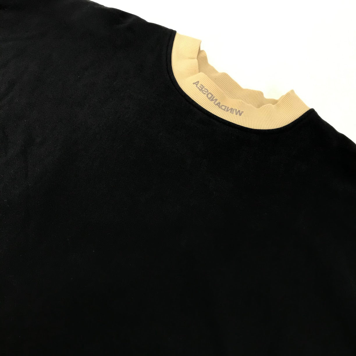 WIND AND SEA | ウィンダンシーウインダンシー SWEAT SHIRTS ネックロゴ刺繍 スウェット WDS-20A-TPS-02 ブラック サイズ：M【倉吉店】