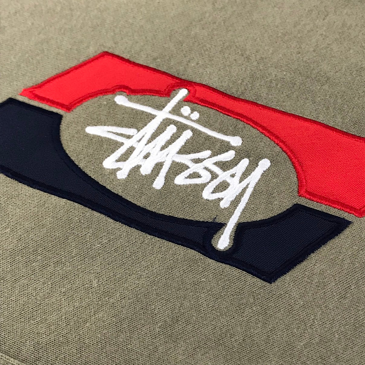STUSSY | ステューシー DOUBLE STRIPE EMBROIDERED プルオーバーパーカー パーカー 118594 カーキ サイズ：S【倉吉店】
