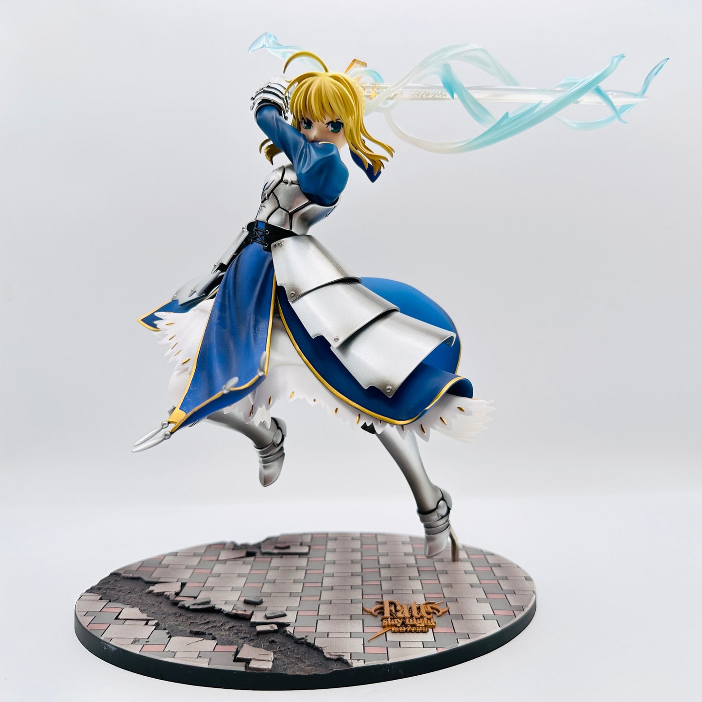 フィギュア セイバー～約束された勝利の剣(エクスカリバー)～ 「Fate/stay night」 1/7 PVC塗装済み完成品【フィギュア】