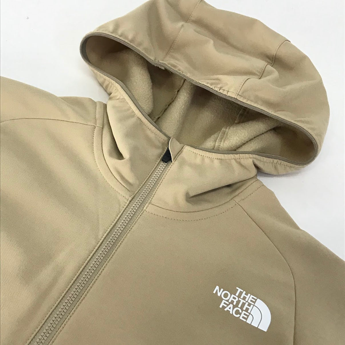 THE NORTH FACE | ザ・ノースフェイス エイペックサーマルフーディ パーカー NPW72071 ベージュ サイズ：M【倉吉店】