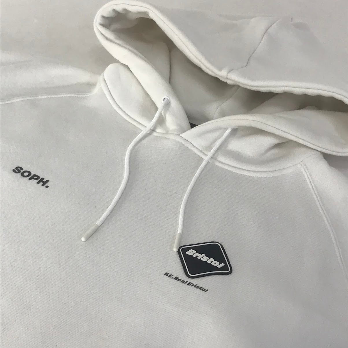 FCRB | エフシーアールビー 24AW BIG LOGO TEAM SWEAT HOODIE プルオーバーパーカー パーカー FCRB-242093 ホワイト サイズ：XL【倉吉店】