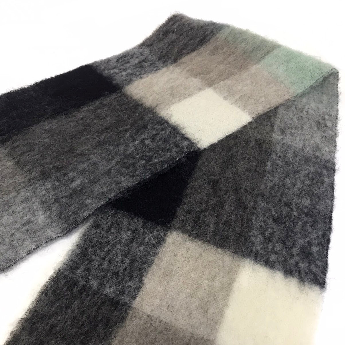 ACNE STUDIOS | アクネストゥディオズ モヘアチェックスカーフ マフラー マルチカラー【倉吉店】