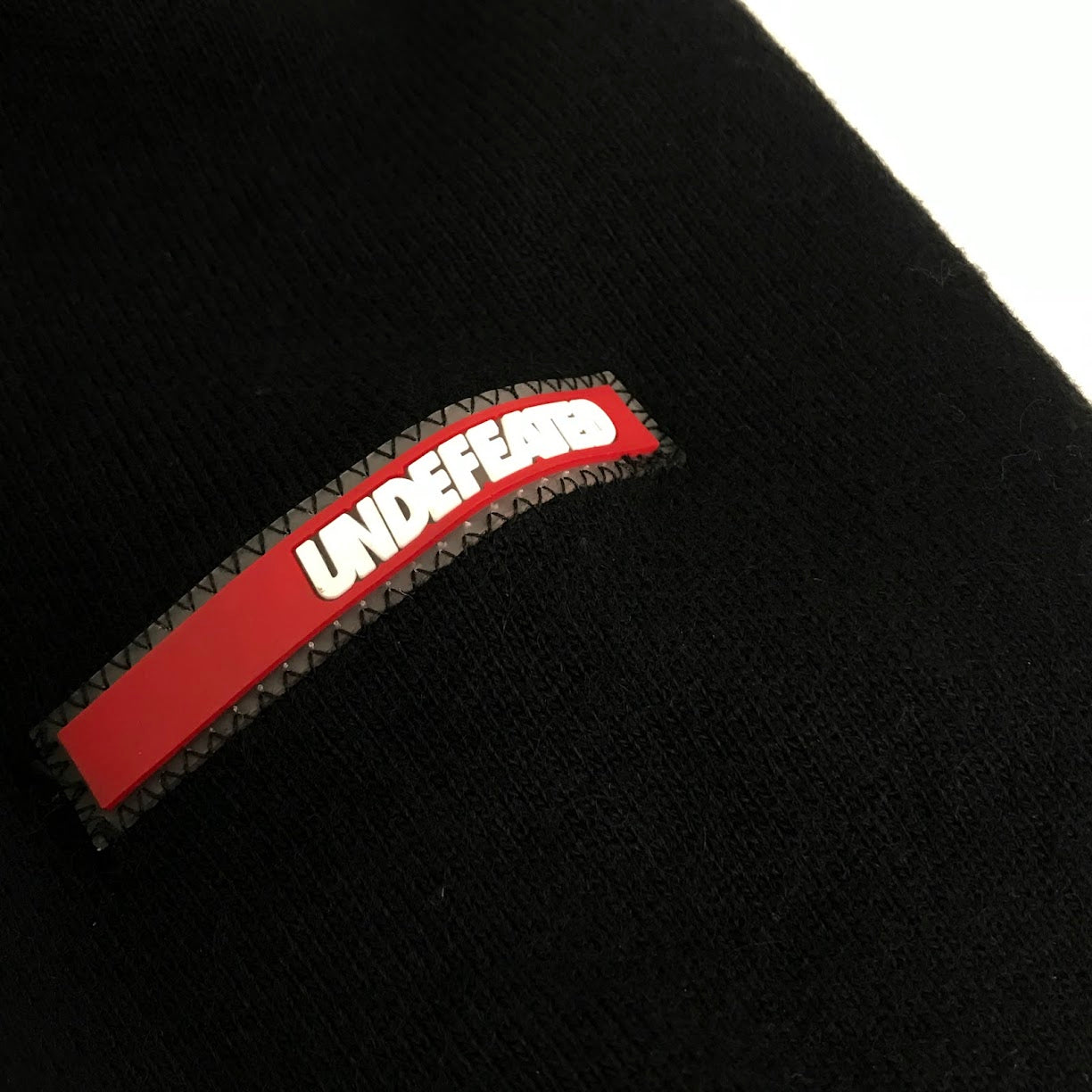 UNDEFEATED | アンディフィーテッド ハーフジップパーカー パーカー ブラック サイズ：L【倉吉店】
