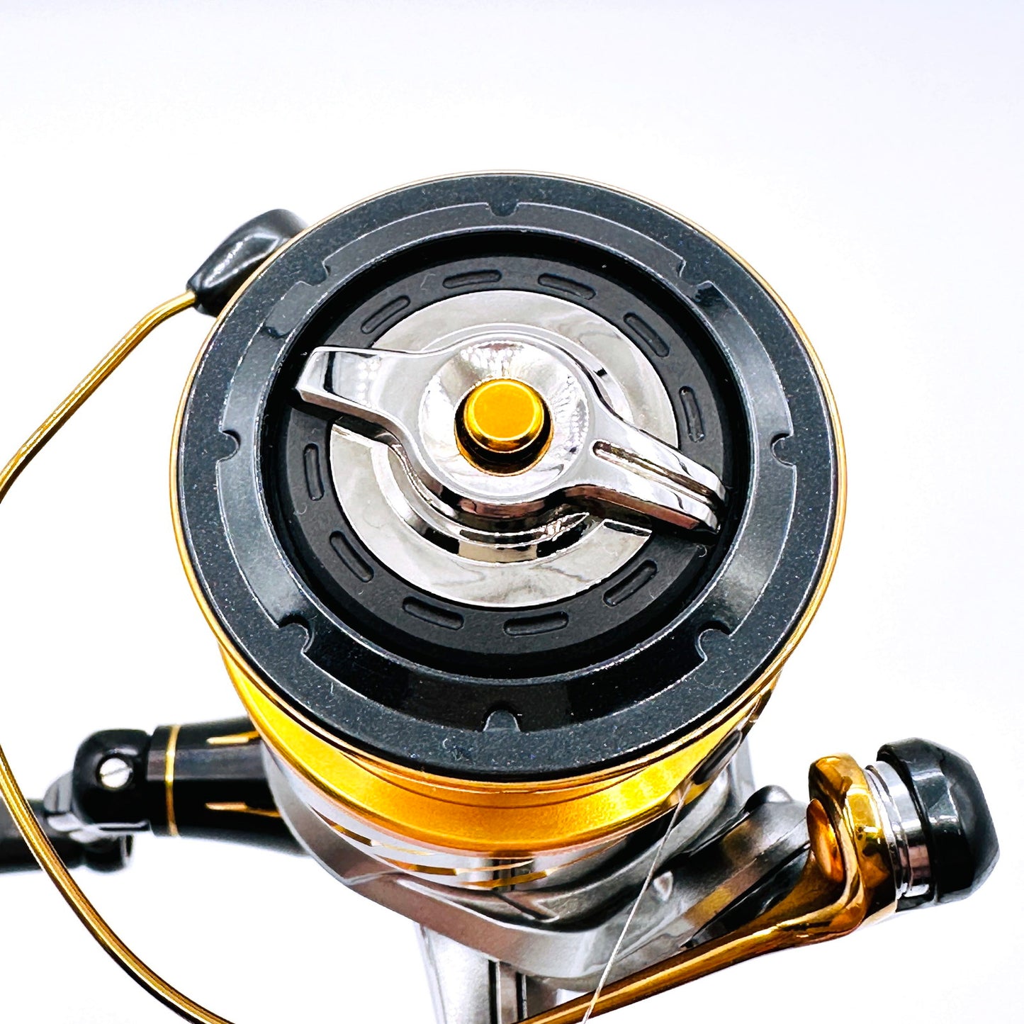 【中古】【フィッシング/釣り/釣具/リール】 【スピニングリール】SHIMANO | シマノ 16 BB-X DESPINA デスピナ 2500D【倉吉店】