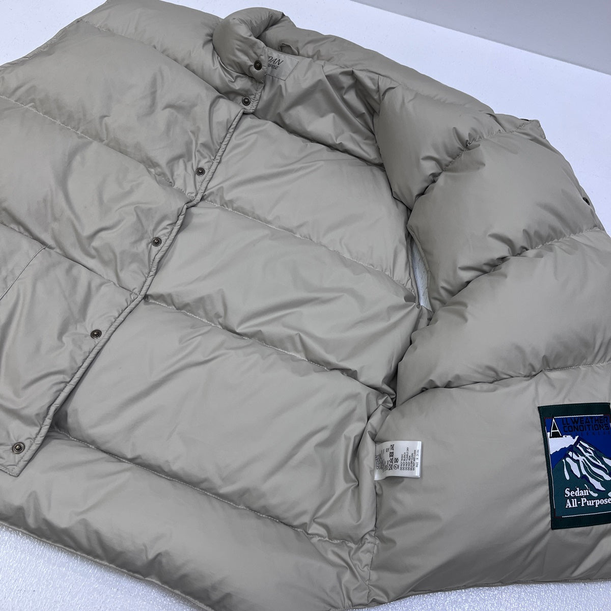 SEDAN ALL-PURPOSE Classic Down Vest ダウンベスト SD22F-JK02 カーキ サイズ：XL【加古川店】