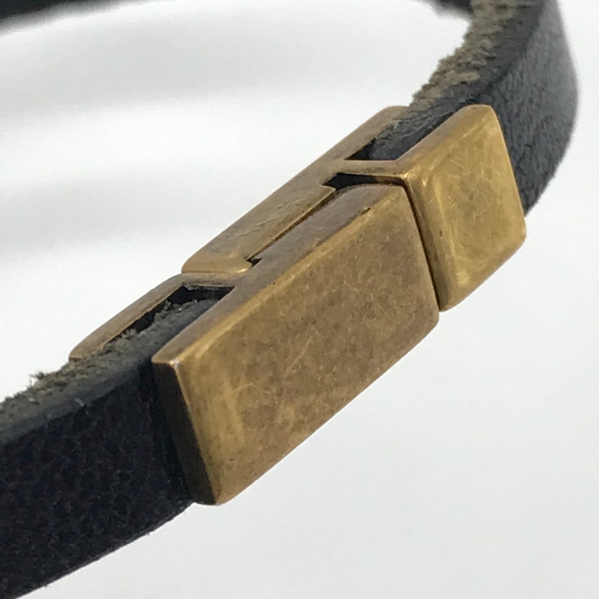 SAINT LAURENT | サンローラン IDプレート レザーブレスレット ブレスレット 506148 ブラック【倉吉店】