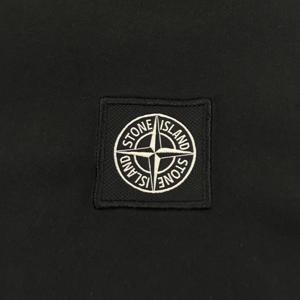 STONE ISLAND | ストーンアイランド 26SS スリムフィット コンパスパッチ 長袖Ｔシャツ L1S152100031 ブラック サイズ：M【倉吉店】